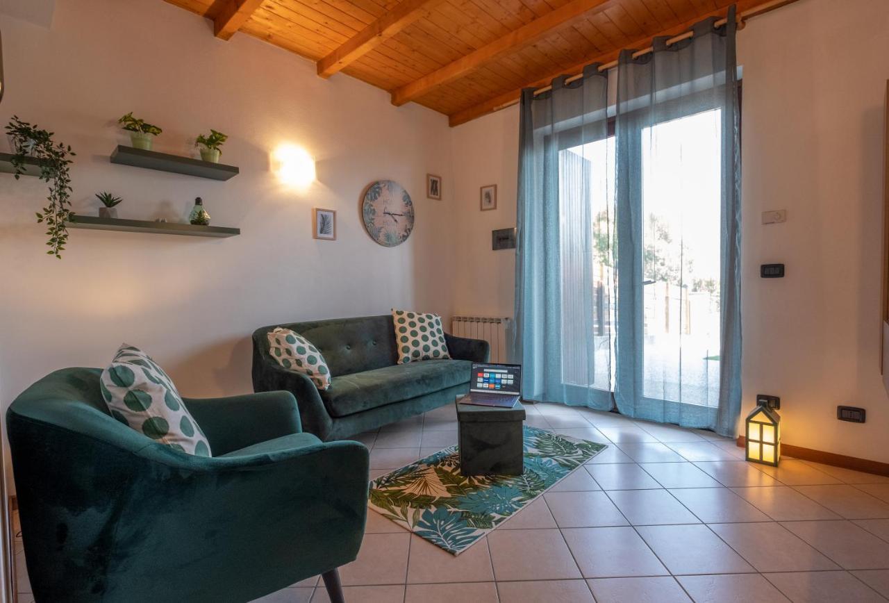 Happy Guest Apartments - Lake & Green Oasis Riva di Solto Exterior photo